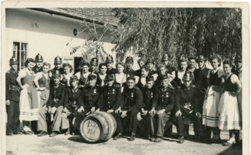 1953 - Feuerwehr und die Tschoßmädl